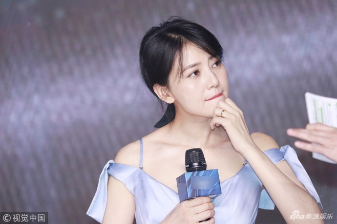 高圆圆图片_大陆女明星高圆圆活动照