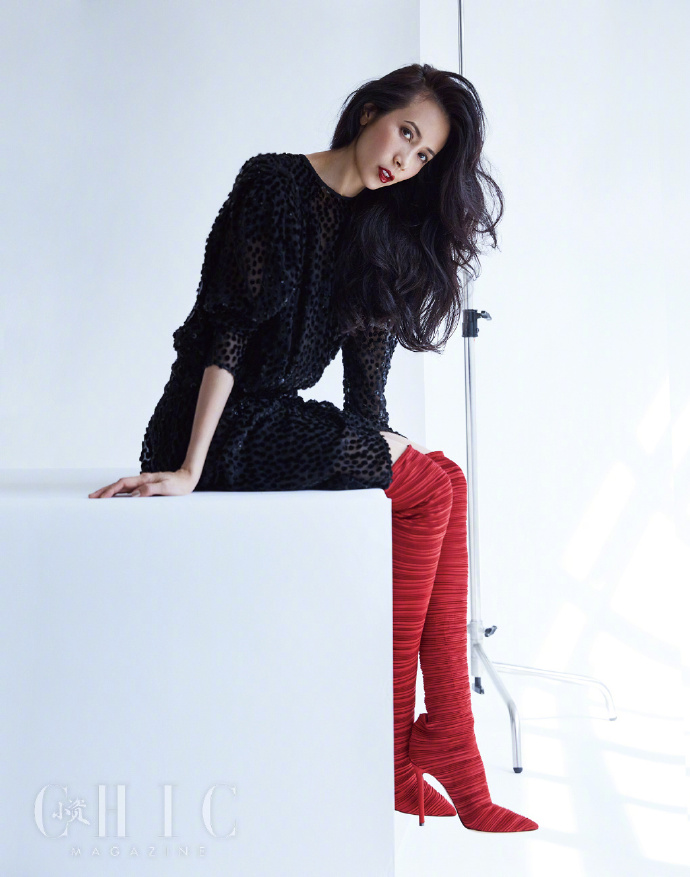 香港女歌手莫文蔚《小资Chic》9月刊时尚大片