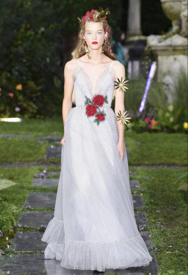 欧美品牌Rodarte2019纽约时装周精灵少女们的礼服图