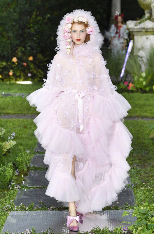 欧美品牌Rodarte2019纽约时装周精灵少女们的礼服图