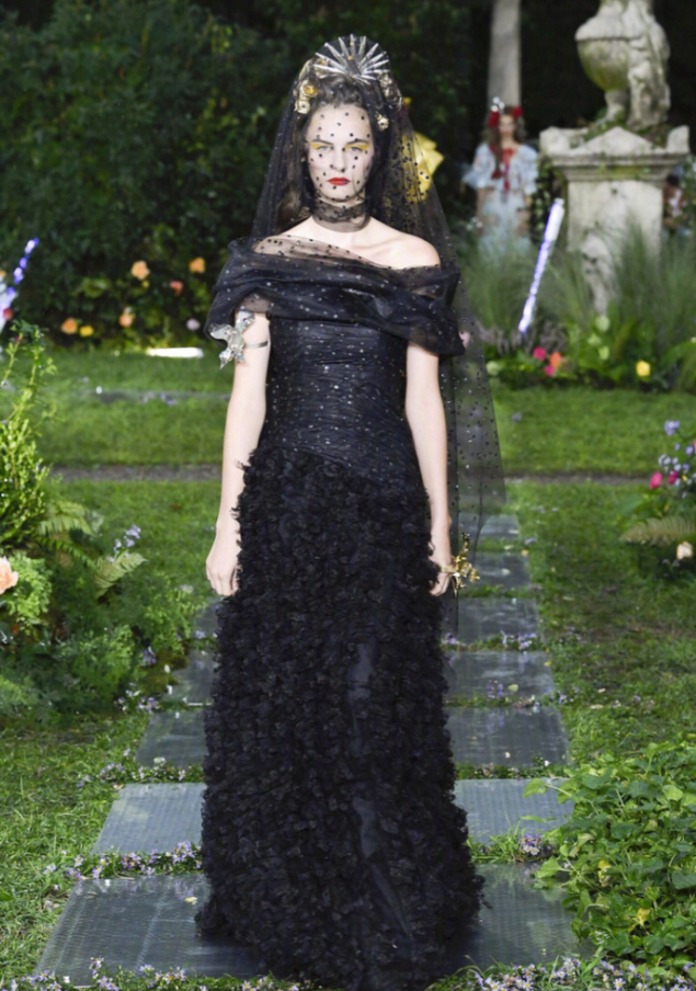 欧美品牌Rodarte2019纽约时装周精灵少女们的礼服图