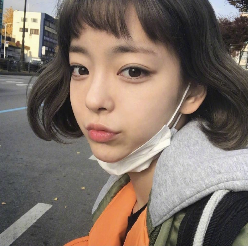 短发美女图片_短发美女自拍照
