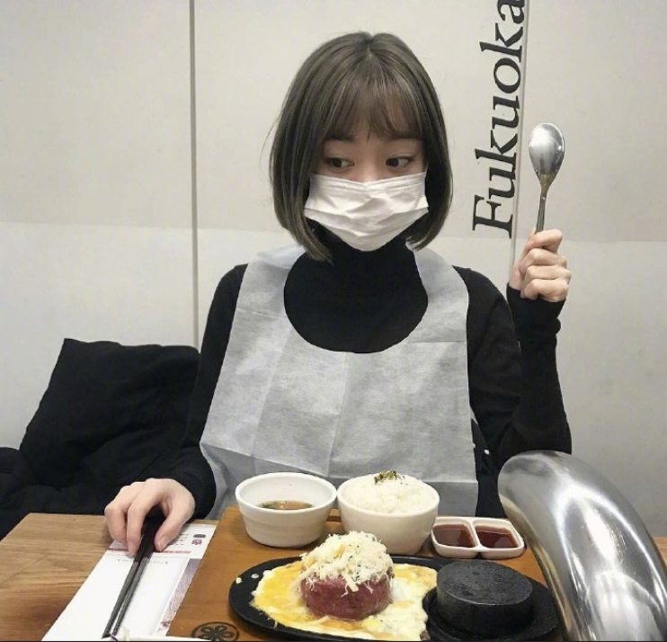 短发美女图片_短发美女自拍照