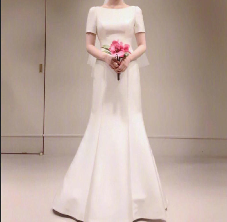 女孩穿上白纱最美的模样_最全婚纱款式图片