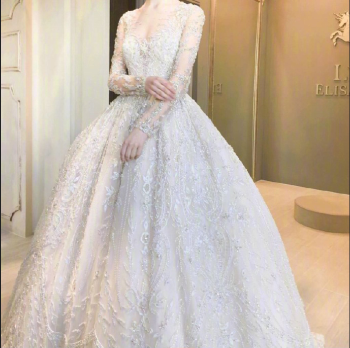 女孩穿上白纱最美的模样_最全婚纱款式图片