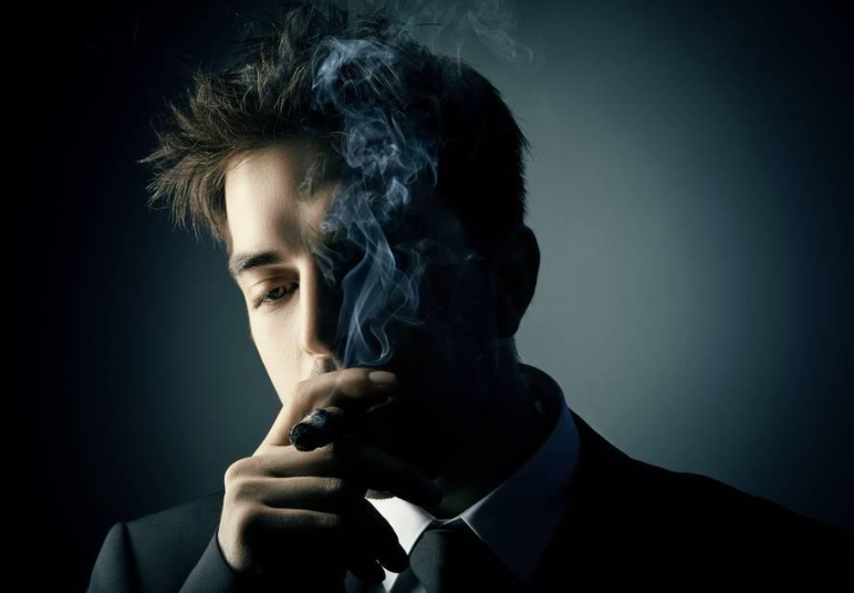抽烟头像图片_抽烟男生头像吧