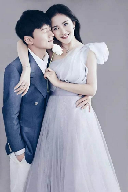 四川明星夫妻张杰谢娜婚纱照大全