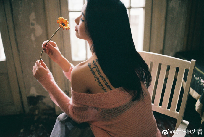 性感mm图片_网络美女Calm一月性感图片