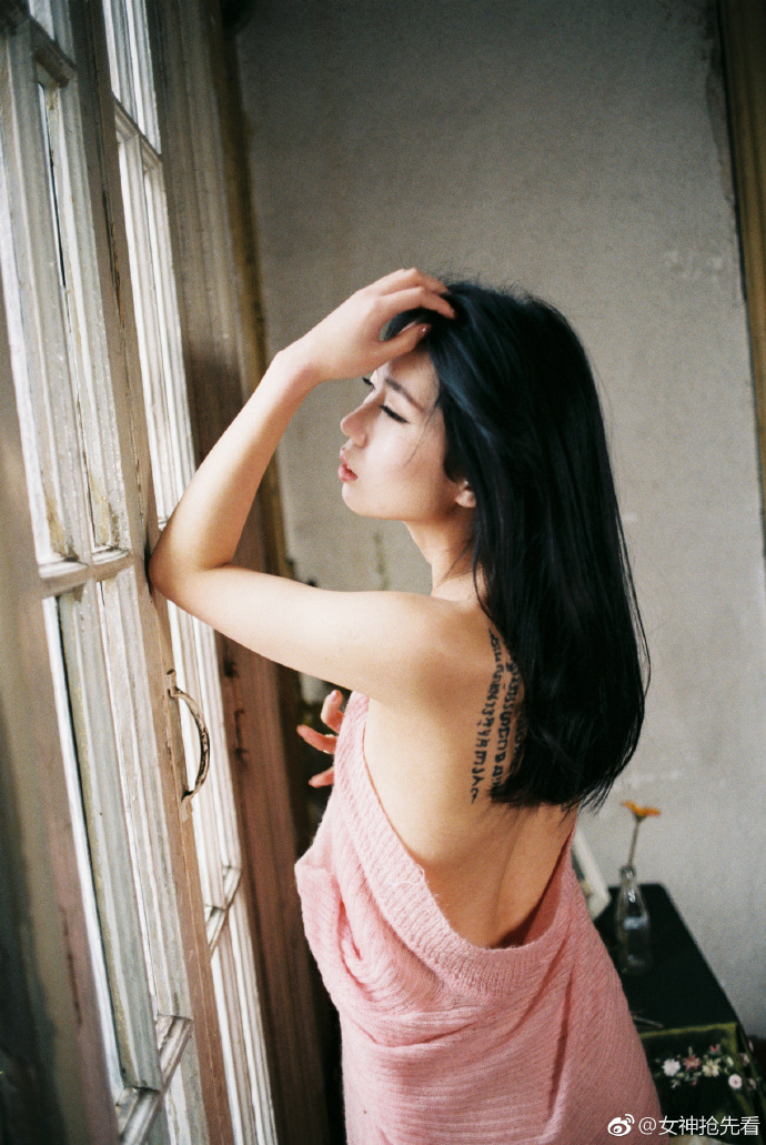 性感mm图片_网络美女Calm一月性感图片