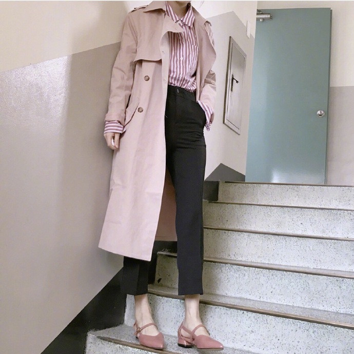 初秋怎么可以少一件风衣呢_女士风衣搭配参考