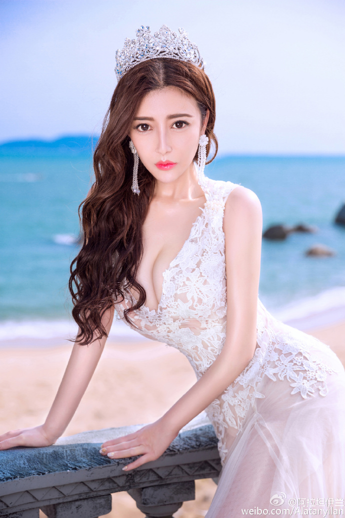性感空姐金可人Yilian性感图片