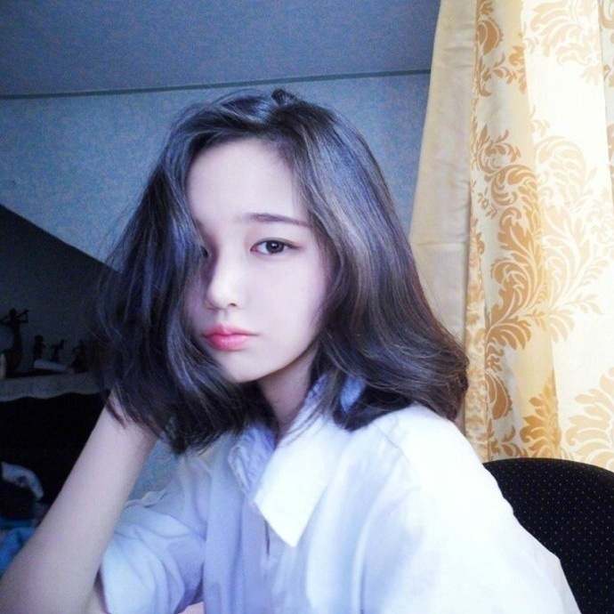 九款小短发美女自拍,你爱哪一款