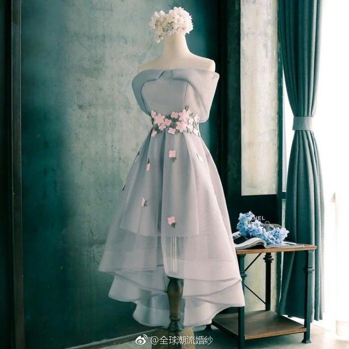 可爱的伴娘服图片