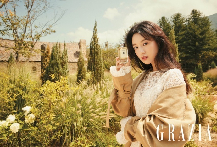 韩国美女图片_女明星金智媛Grazia Korea画报