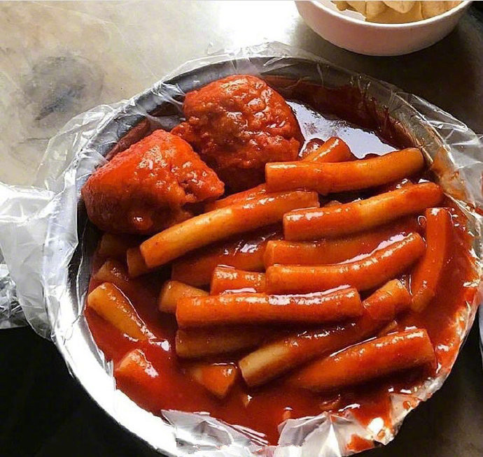 韩式料理之辣炒年糕无法拒绝的美食诱惑