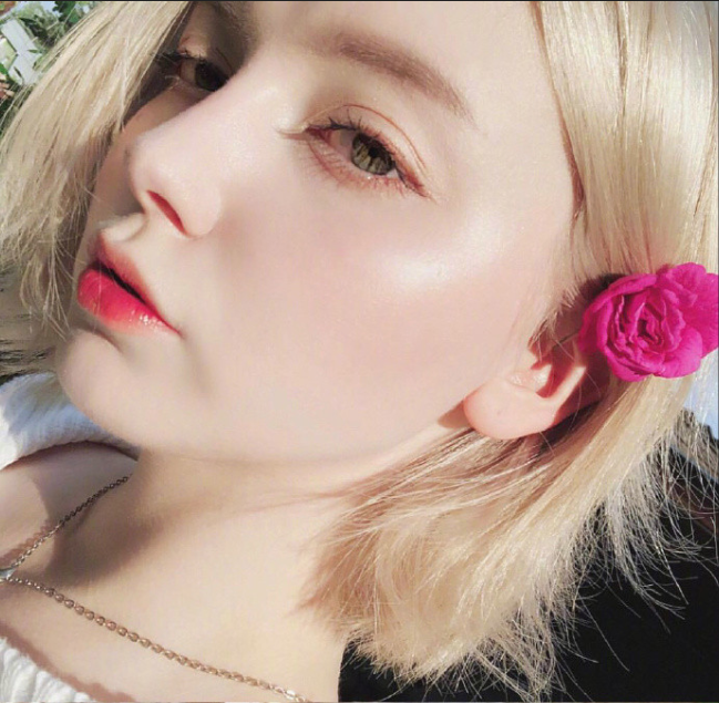 俄罗斯美女图片_小仙女maria自拍照