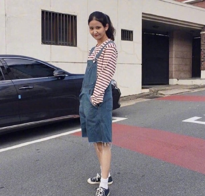 适合娇小女生的小可爱穿衣搭配风格