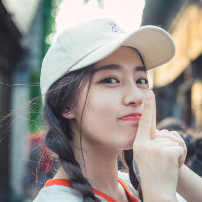 阳光少女温暖的图片