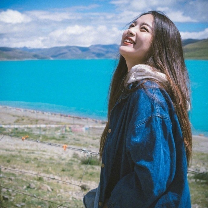 阳光少女温暖的图片