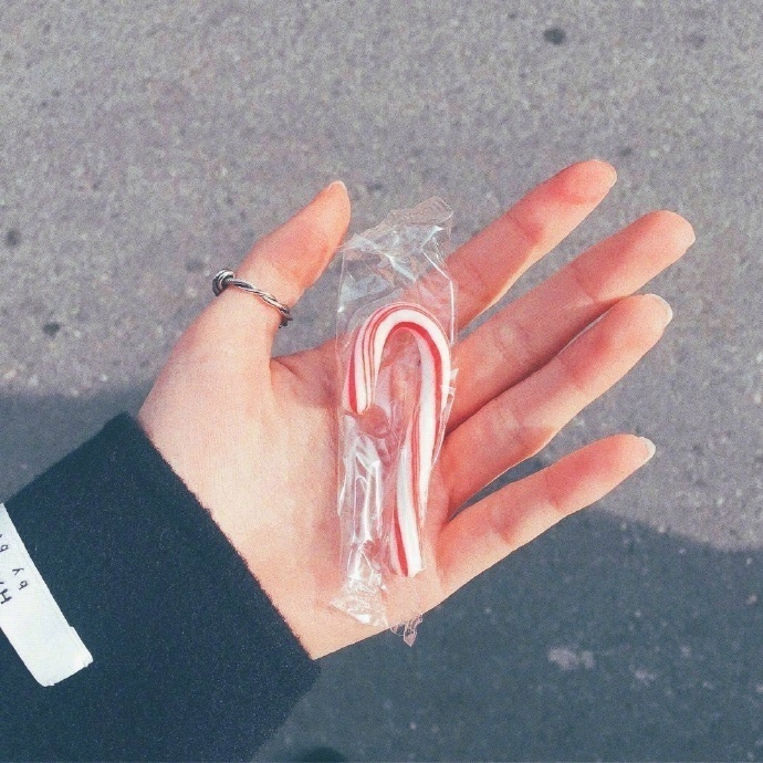 qq伤感头像女生 很多事失望多了后来就不在意了
