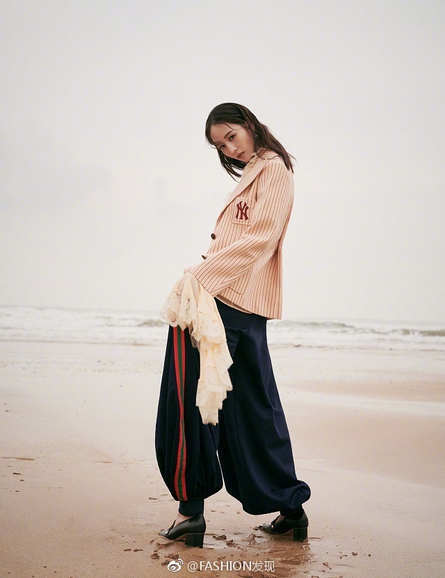 台湾美女明星张钧甯《Bella侬侬》十月刊酷酷的封