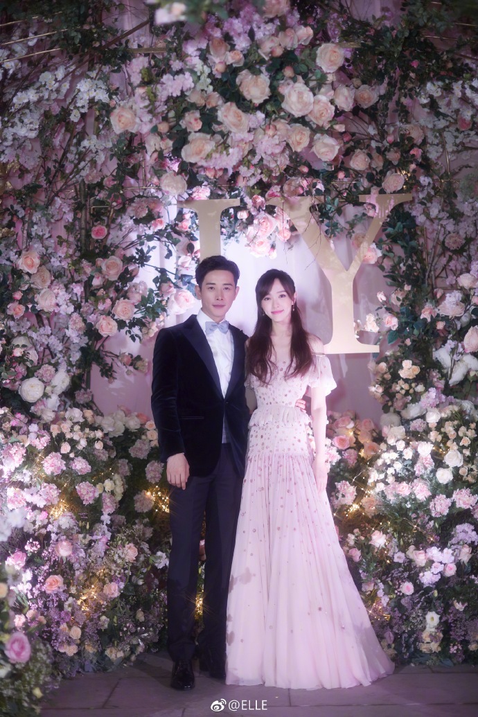 大陆明星夫妻唐嫣罗晋婚纱图片