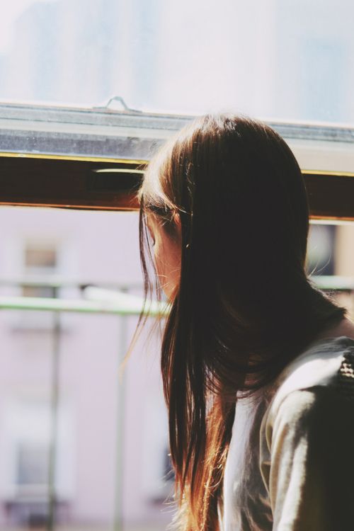 女生伤感头像图片 你总是笑得没心没肺 让人忘了