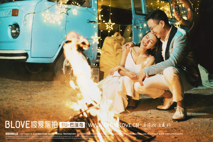 海边婚纱照图片
