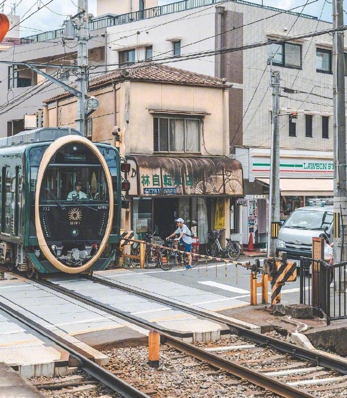 日本的街头风景图片简单闲适