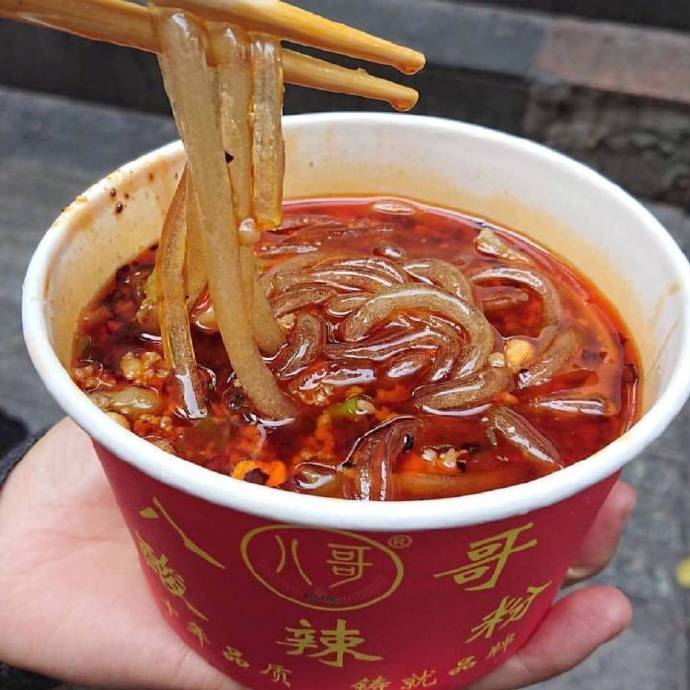 成都小吃酸辣粉美食图片