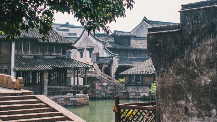 没有很多人的乌镇风景图片