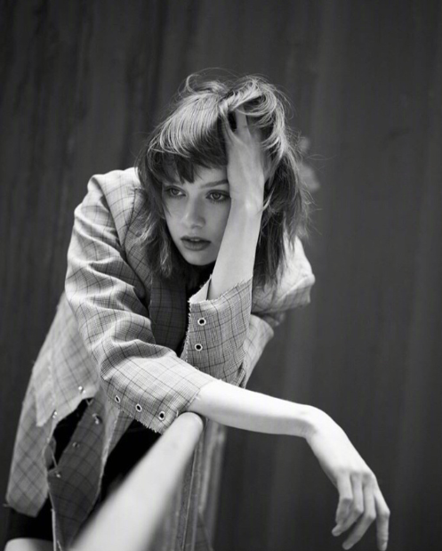 法国美女模特Tess Angel时尚街拍图片