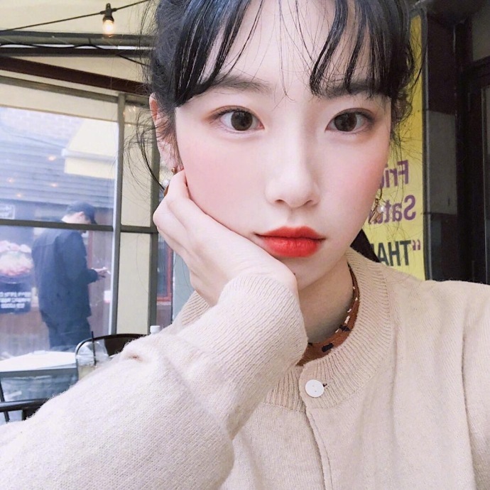像艾琳和泰妍妹子自拍照