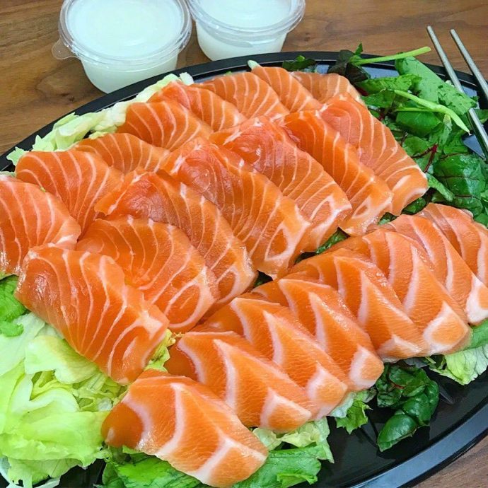 日式三文鱼美食图片