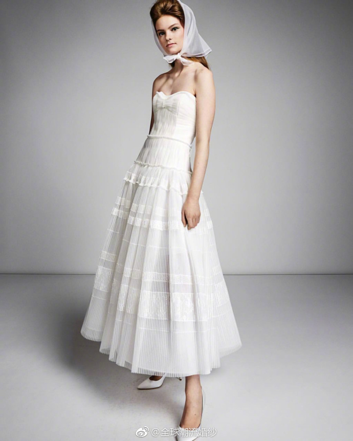 Viktor Rolf 2019秋季婚纱礼服图片