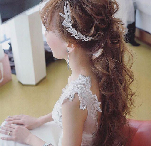 时尚新娘发型图片 婚礼那天必须要从头美到脚