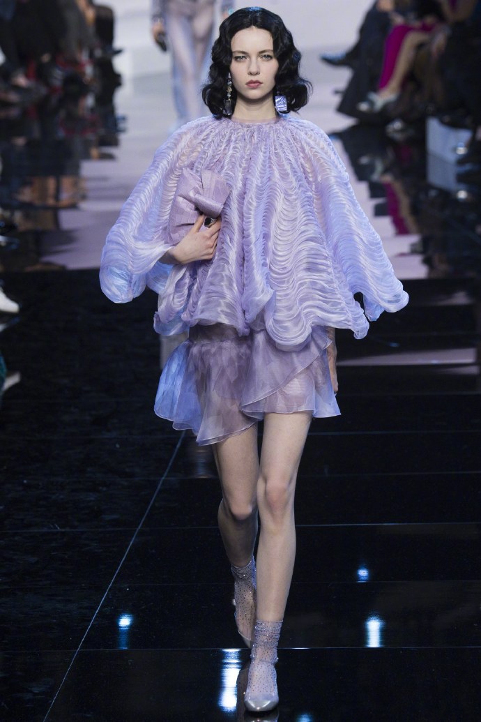 Armani Privé紫霞仙子婚纱礼服图片