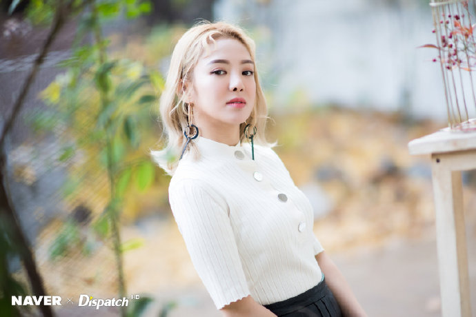 韩国美女团少女时代孝淵Punk Right Now新专辑宣传图