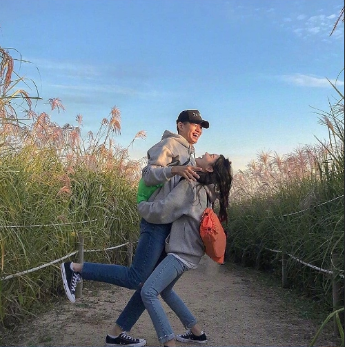 情侣合照的甜蜜暴击浪漫情侣图片