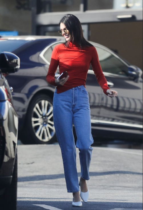 Kaia Gerber Kendall Jenner和闺蜜Charlotte Lawrence出街游玩