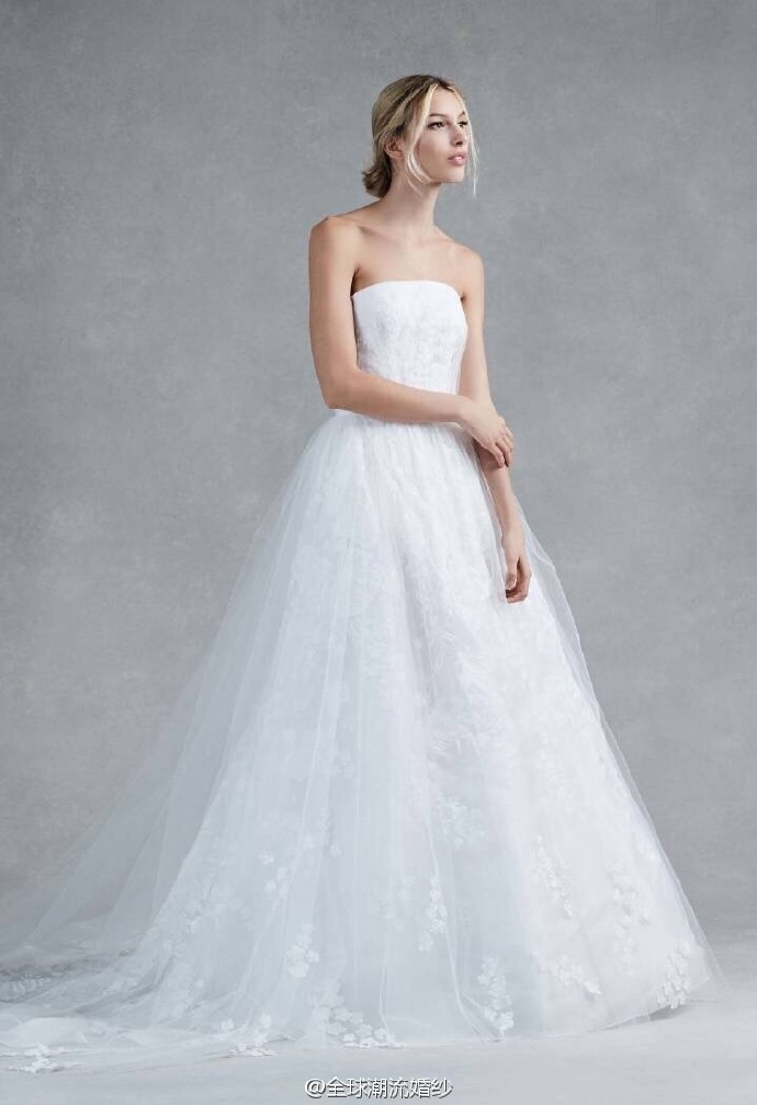Oscar de la Renta奥斯卡·德拉伦塔在2017秋冬优雅的婚