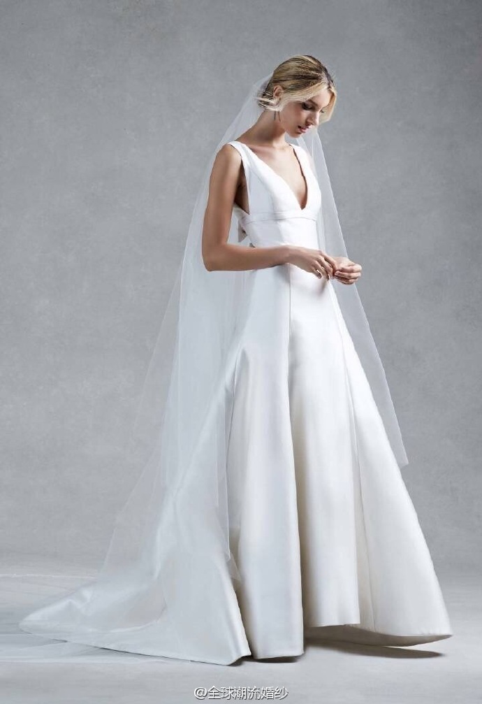 Oscar de la Renta奥斯卡·德拉伦塔在2017秋冬优雅的婚