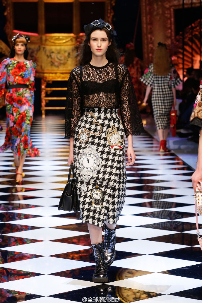 Dolce & Gabbana走秀款礼服图片