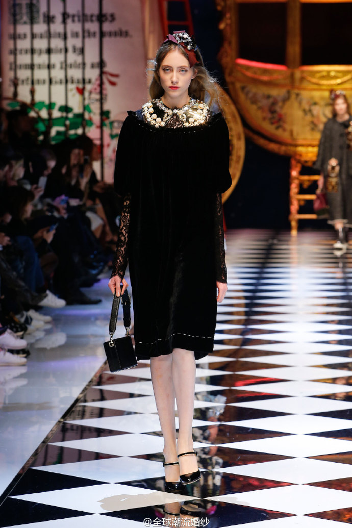Dolce & Gabbana走秀款礼服图片