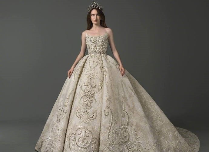 Saiid Kobeisy2019年新款宫廷华丽风婚纱礼服图片