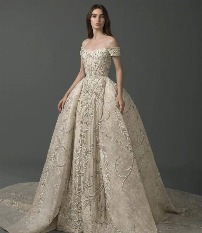 Saiid Kobeisy2019年新款宫廷华丽风婚纱礼服图片