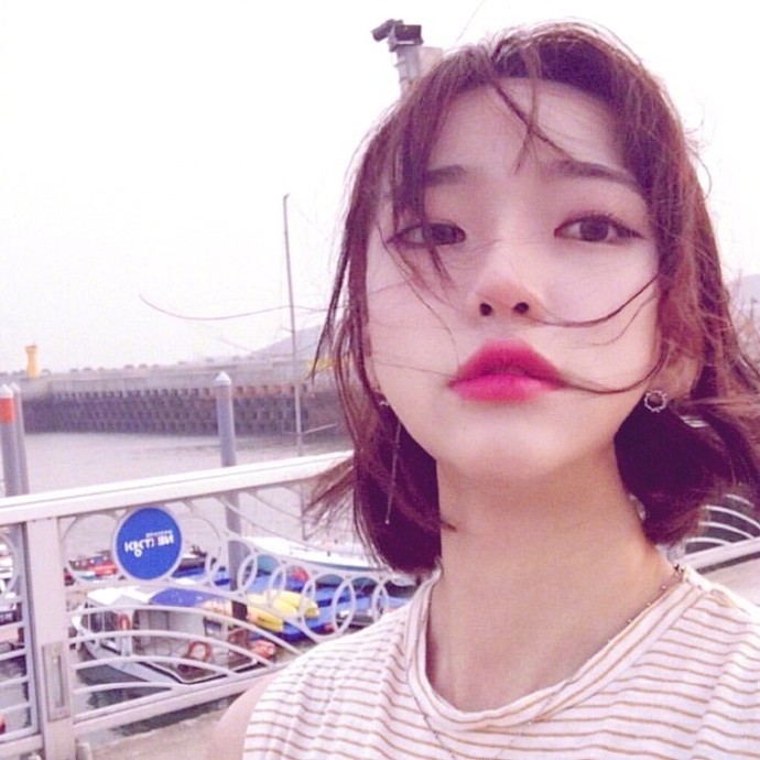 qq头像女生简单气质