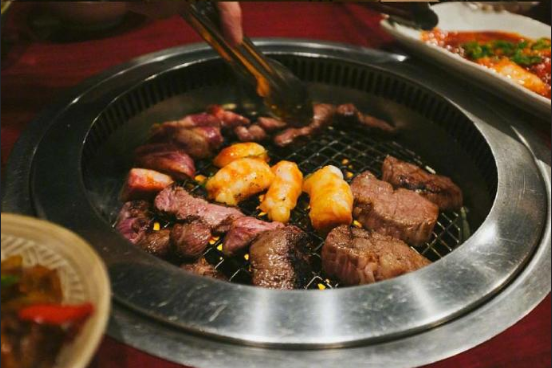 日式料理宵夜图片