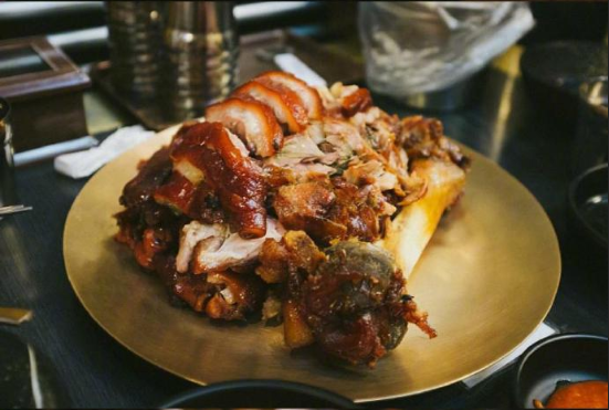 日式料理宵夜图片