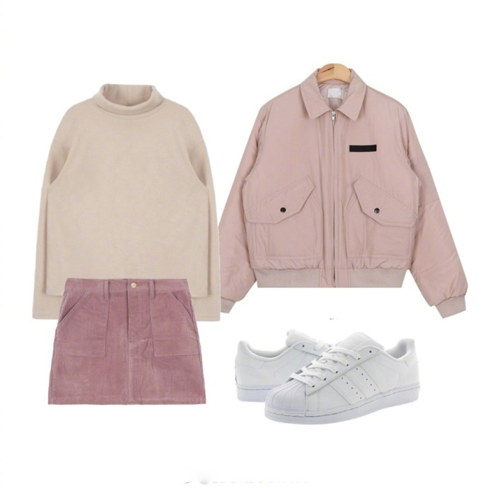 少女心爆棚的粉色韩版短款棉服搭配